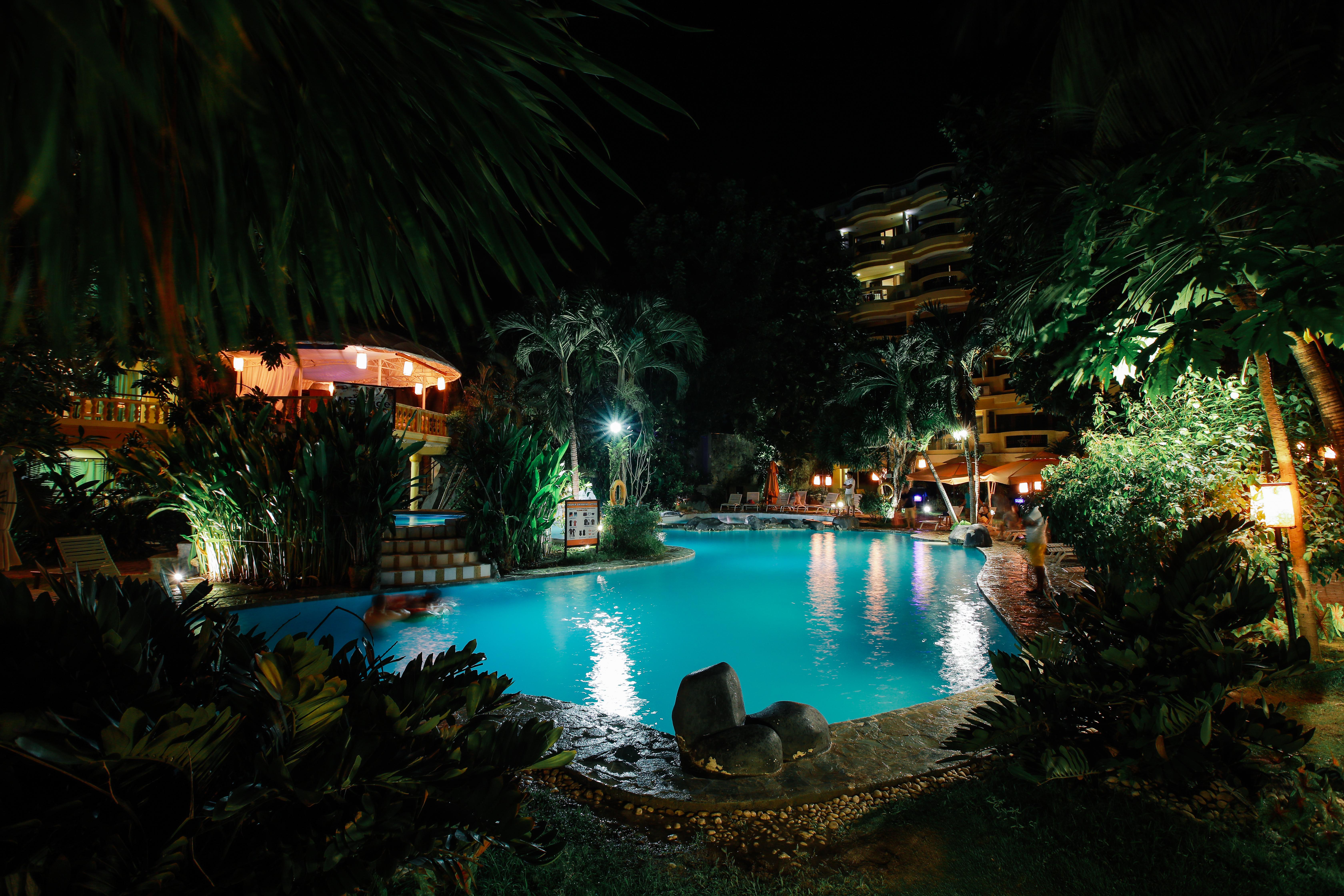Paradise Garden Hotel And Convention Center Boracay Powered By Aston Manoc-Manoc Bagian luar foto