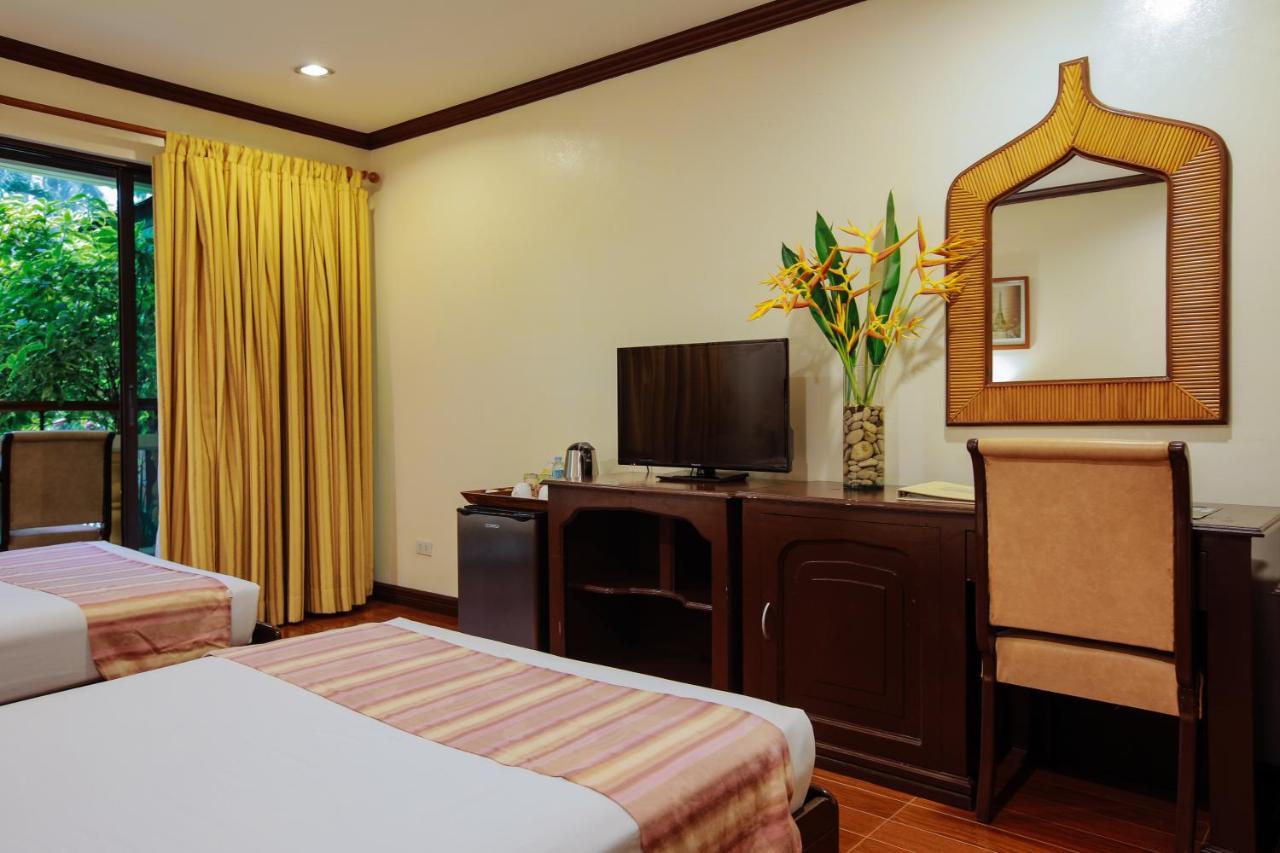Paradise Garden Hotel And Convention Center Boracay Powered By Aston Manoc-Manoc Bagian luar foto