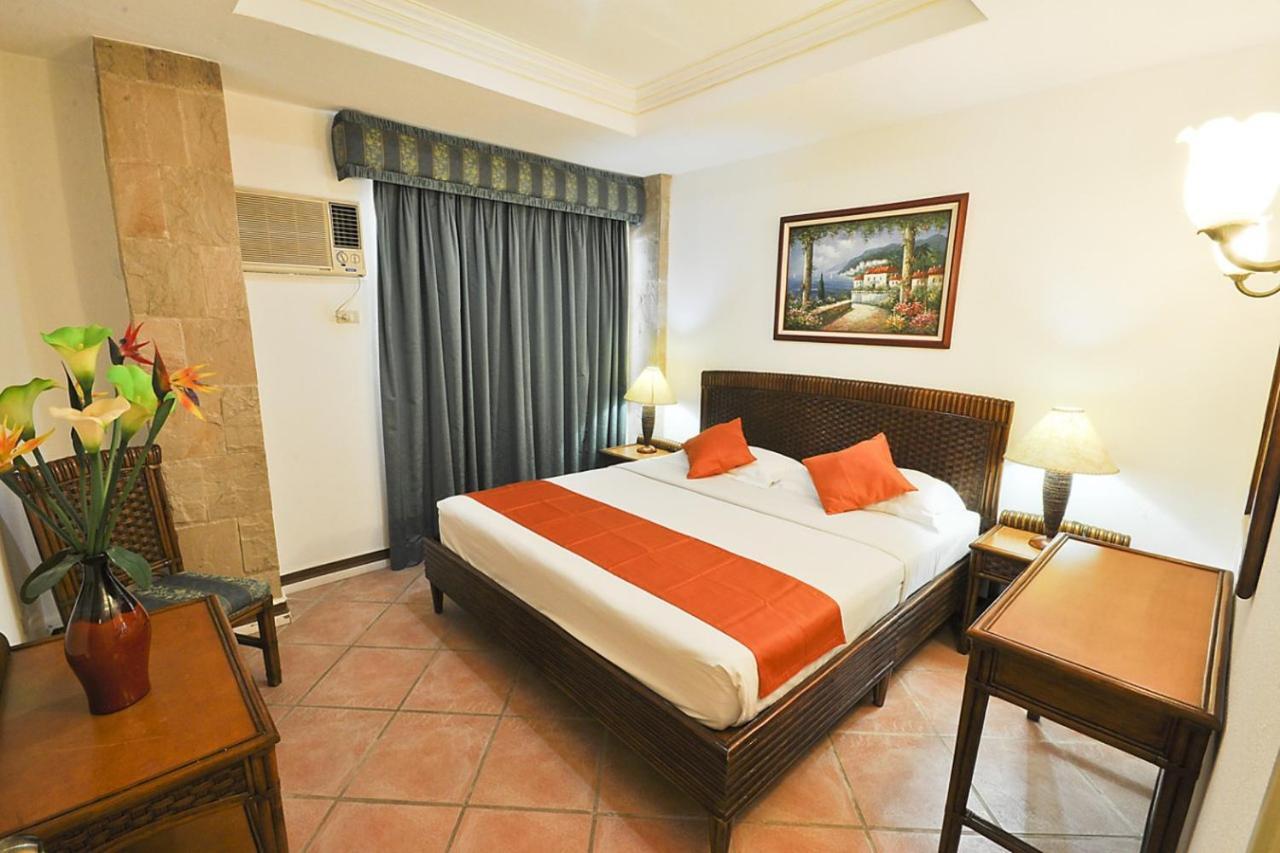 Paradise Garden Hotel And Convention Center Boracay Powered By Aston Manoc-Manoc Bagian luar foto
